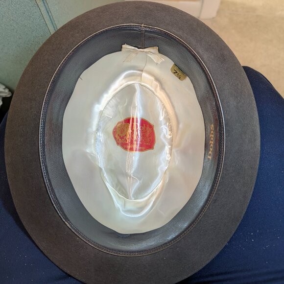 Vintage 50's Dobbs Gray Fedora with Feather - Size 7 1/4 EUC w/box - Picture 7 of 11